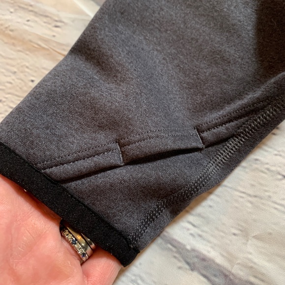 Puma asymmetrical zip front sweatshirt sz L - Picture 4 of 5